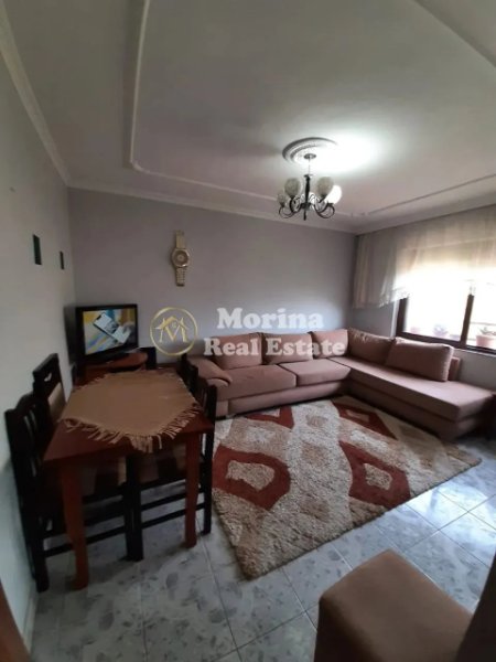 Tirane, jepet me qera apartament 1+1+Ballkon Kati 5, 60 m² 500 € (Materniteti i Ri)