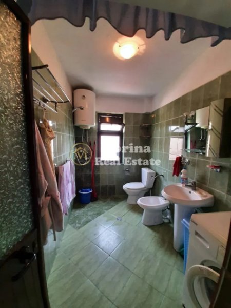 Tirane, jepet me qera apartament 1+1+Ballkon Kati 5, 60 m² 500 € (Materniteti i Ri)
