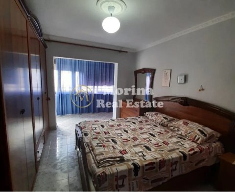 Tirane, jepet me qera apartament 1+1+Ballkon Kati 5, 60 m² 500 € (Materniteti i Ri)