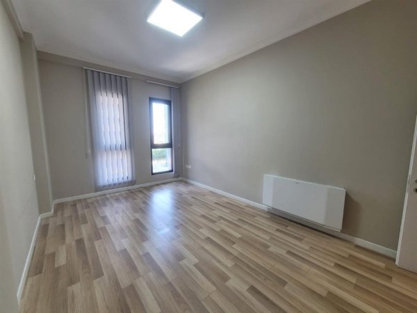 Tirane, shitet apartament 2+1 Kati 4, 110 m² 285.999 € (SQUARE 21)