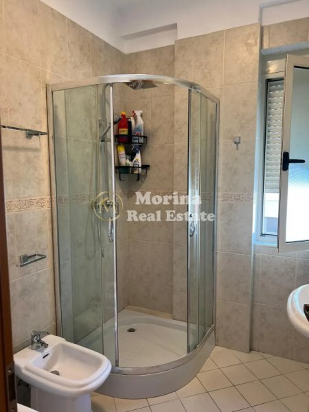 Tirane, jepet me qera apartament 2+1 Kati 3, 120 m² 850 € (Liqeni Thate)