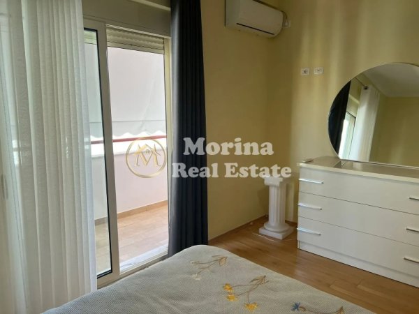 Tirane, jepet me qera apartament 2+1 Kati 3, 120 m² 850 € (Liqeni Thate)