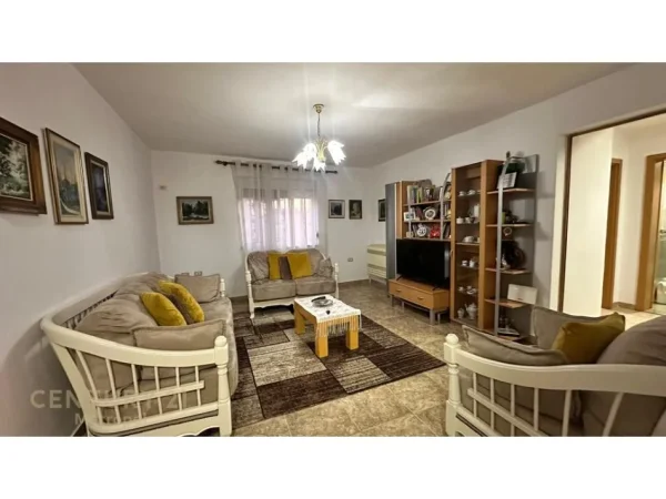 Tirane, shes apartament 2+1+Ballkon Kati 6, 99 m² 150.000 € 