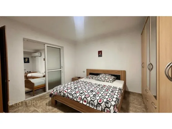 Tirane, shes apartament 2+1+Ballkon Kati 6, 99 m² 150.000 € 