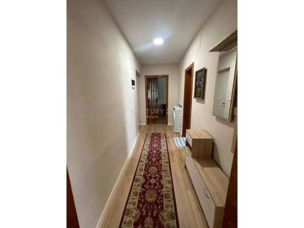 Tirane, jepet me qera apartament 1+1 Kati 3, 550 m² 550 € 