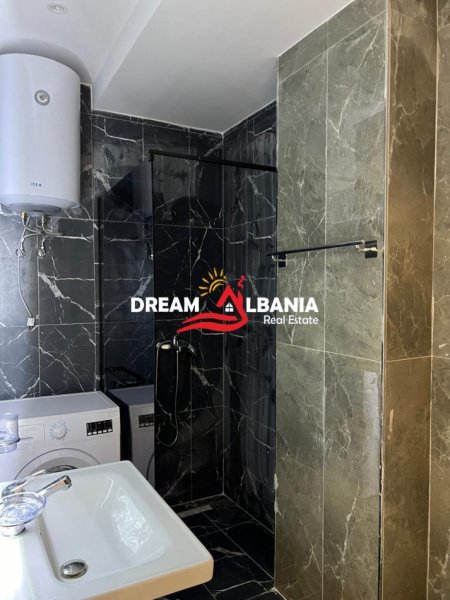 Tirane, jepet me qera apartament 1+1+Ballkon Kati 6, 70 m² 550 € 