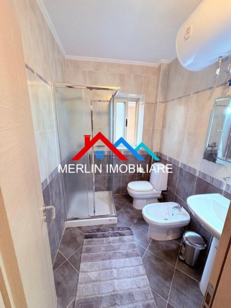 Tirane, jepet me qera apartament 1+1+Ballkon Kati 3, 60 m² 500 € (BULEVARDI BAJRAM CURRI)