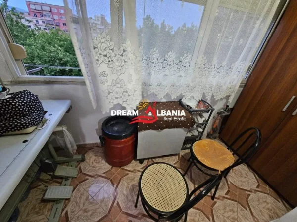 Tirane, shitet apartament 2+1+Ballkon Kati 5, 71 m² 145.000 € (Brryli, perballe Maternitetit te Ri)