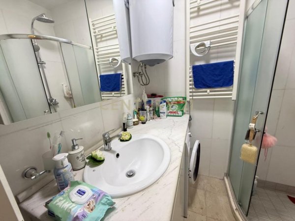 Tirane, shitet apartament 2+1 Kati 2, 62 m² 130.000 € 