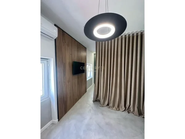 Tirane, shitet apartament Kati 5, 74 m² 217.000 € 