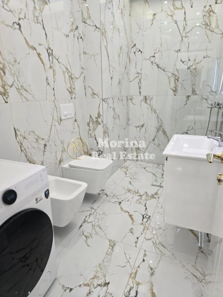 Tirane, jepet me qera apartament 1+1 Kati 3, 76 m² 500 € (Paskuqan)