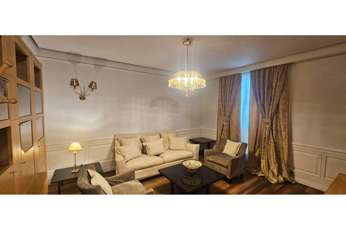 Tirane, jepet me qera apartament 1+1 Kati 2, 75 m² 700 € (Shkolla Kuqe)