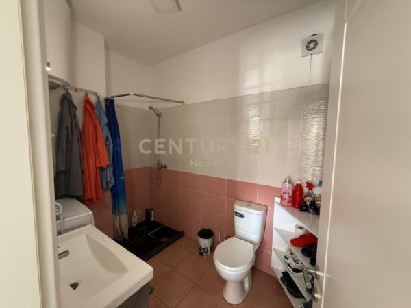 Tirane, jepet me qera apartament 1+1 Kati 6, 65 m² 500 € 