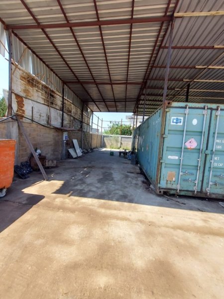Tirane, jepet me qera magazine Kati 0, 1.000 m² 1.500 € (Vaqarr)