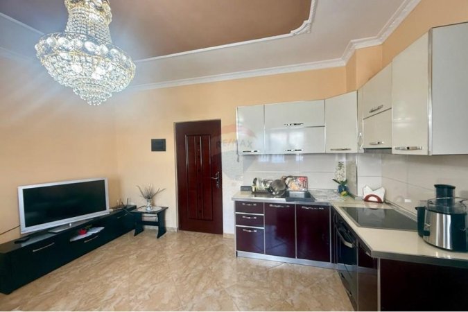Tirane, shitet apartament 1+1 Kati 6, 84 m² 120.500 € (Jordan Misja)