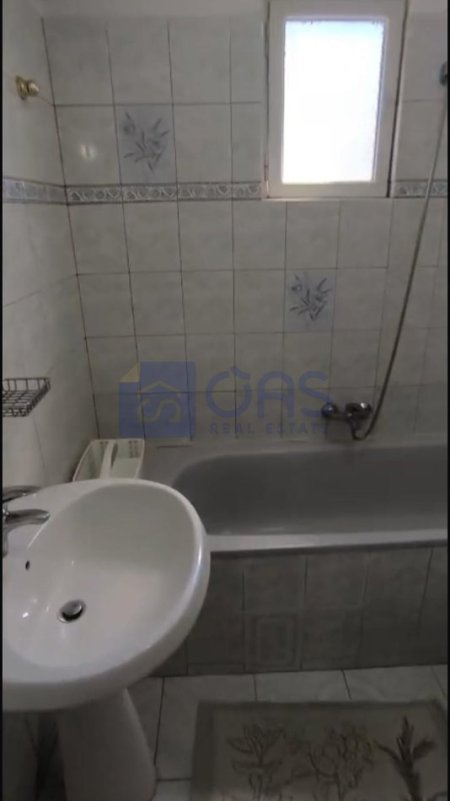 Tirane, jepet me qera apartament 1+1 Kati 1, 55 m² 420 € (Rruga Rreli)