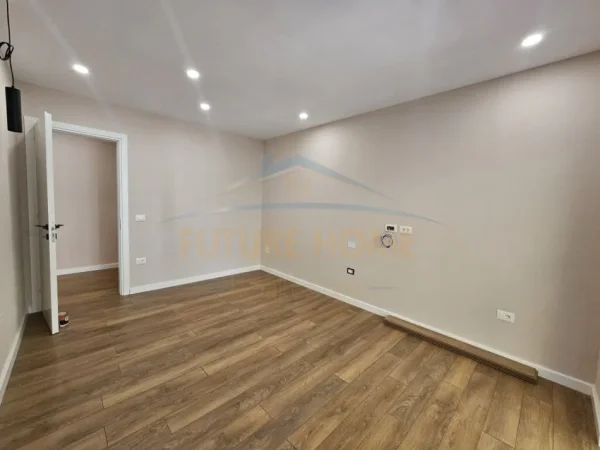 Durres, shitet apartament 2+1+Ballkon Kati 2, 110 m² 160.000 € 