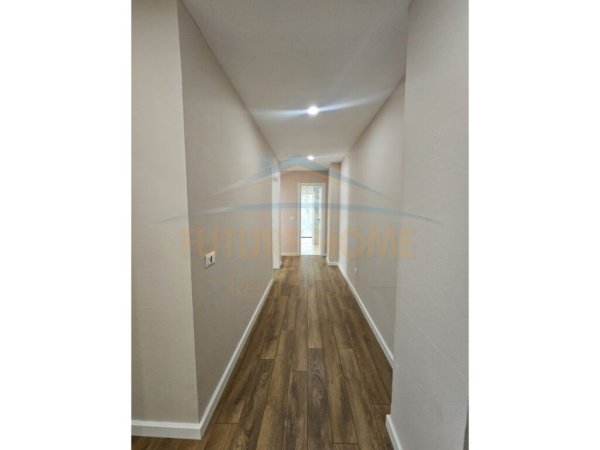 Durres, shitet apartament 2+1+Ballkon Kati 2, 110 m² 160.000 € 
