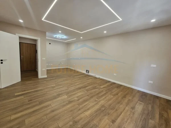 Durres, shitet apartament 2+1+Ballkon Kati 2, 110 m² 160.000 € 