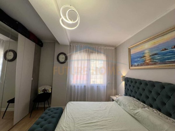 Tirane, shitet apartament 1+1 Kati 6, 74 m² 128.000 € 