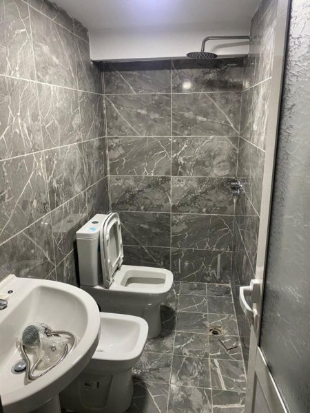 Tirane, jepet me qera apartament 1+1 Kati 1, (Ne fund te rruges Jordan Misja)