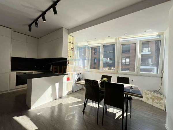 Tirane, jepet me qera apartament 1+1 Kati 5, 73 m² 700 € 