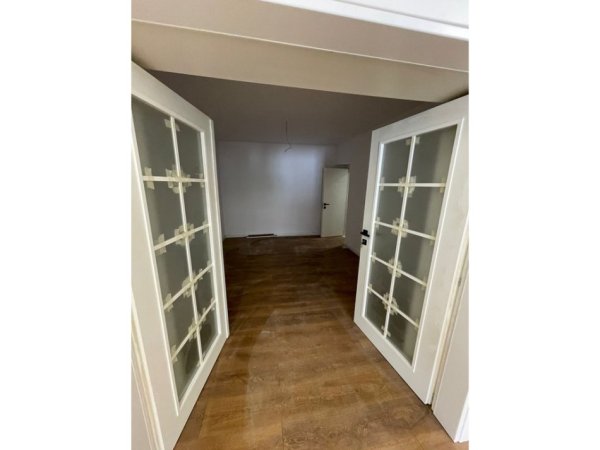 Tirane, shitet apartament 1+1 Kati 1, 43 m² 120.000 € 