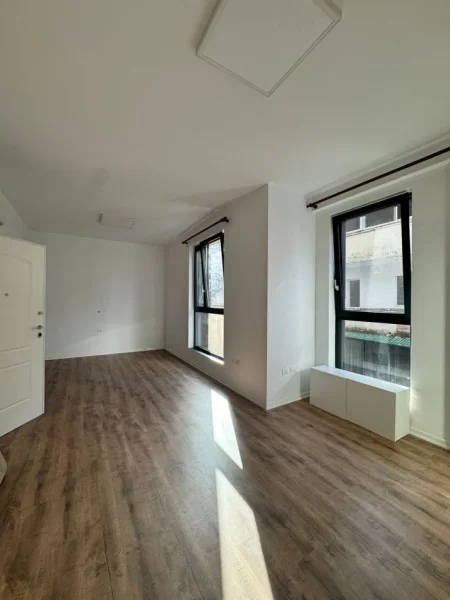 Tirane, shitet zyre Kati 1, 62 m² 360.000 €