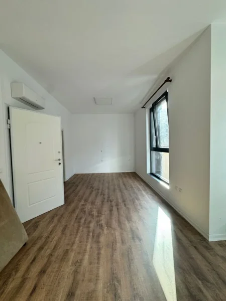 Tirane, shitet zyre Kati 1, 62 m² 360.000 €