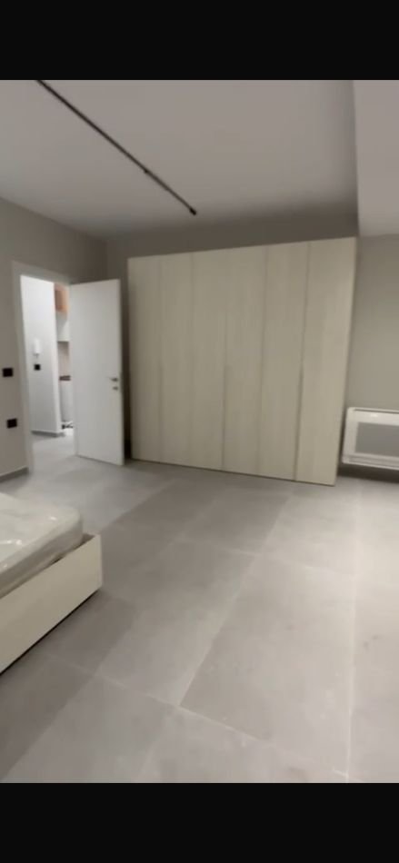 Tirane, jepet me qera apartament 1+1 Kati 0, 60 m² 450 € 