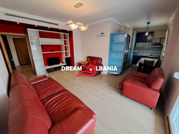 Tirane, jepet me qera apartament 1+1 , 70 m² 550 € 