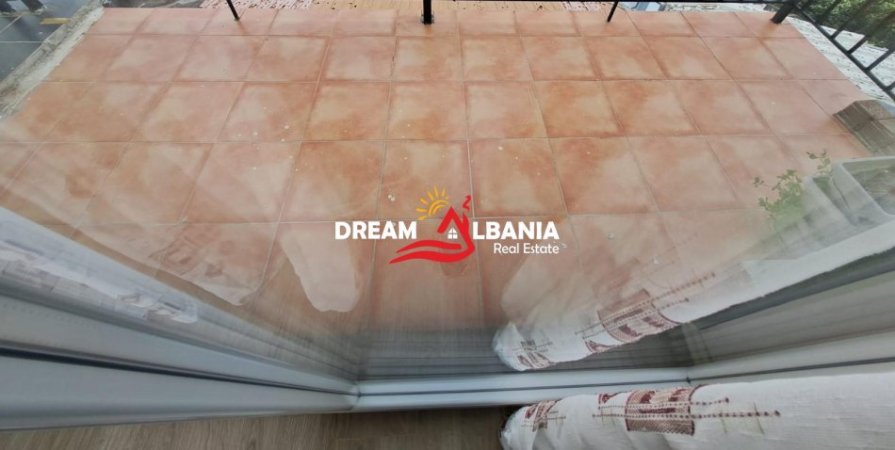 Tirane, jepet me qera apartament 1+1 , 70 m² 550 € 