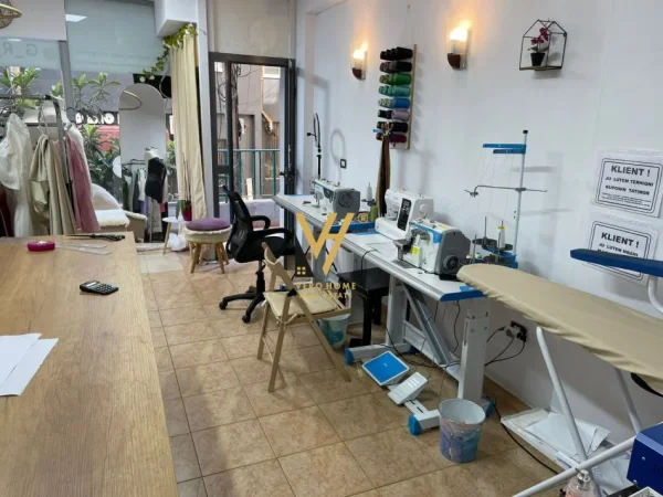 Tirane, shitet biznesi atelie Kati 0, 37 m² 3.000 Euro (BRRYLI)