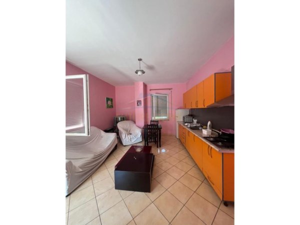 Tirane, jepet me qera apartament 2+1 Kati 2, 87 m² 410 € (Fresk)