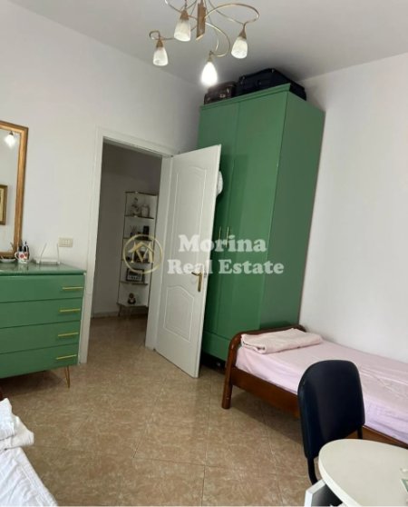 Tirane, jepet me qera apartament 2+1 Kati 4, 107 m² 750 € (Komuna e Parisit)