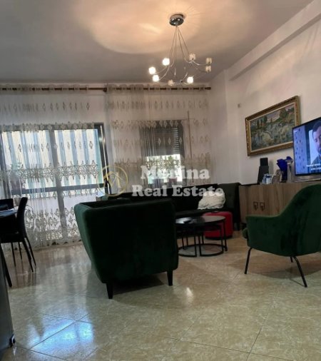 Tirane, jepet me qera apartament 2+1 Kati 4, 107 m² 750 € (Komuna e Parisit)