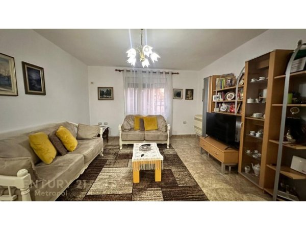 Tirane, shitet apartament 2+1 Kati 6, 99 m² 150.000 € (prane Brrylit)