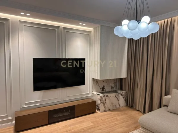 Tirane, jepet me qera apartament 2+1+Ballkon Kati 4, 120 m² 1.200 € (everest117516)