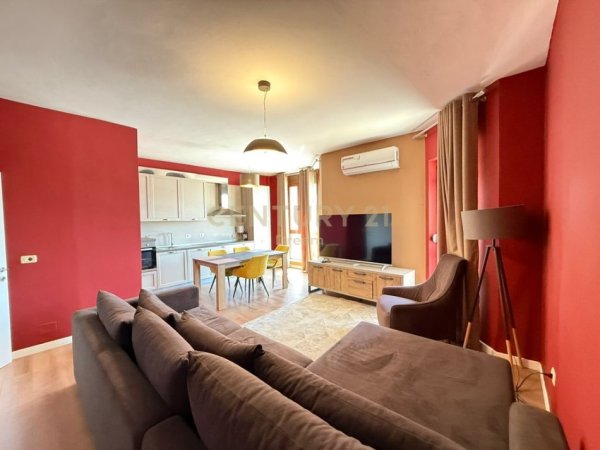 Tirane, shitet apartament 1+1 Kati 7, 85 m² 175.000 € (pas Square21)