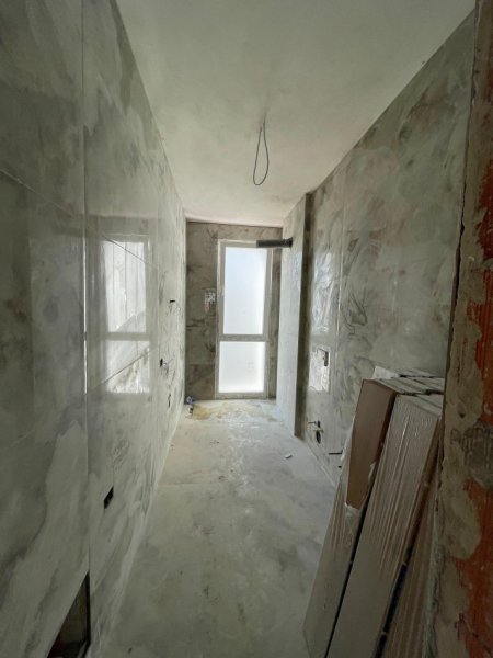 Tirane, shitet apartament 2+1 Kati 3, 229.400 € 