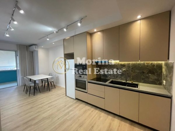 Tirane, jepet me qera apartament 1+1+Ballkon Kati 5, 75 m² 500 € (Brryli)