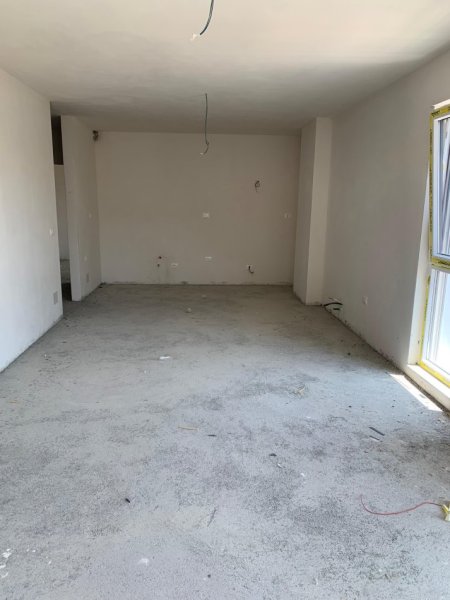 Tirane, jepet me qera shtepi 3+1+Ballkon , 140 m² 650 € (Selite)