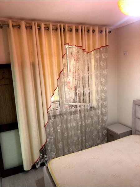 Tirane, jepet me qera apartament 1+1+Ballkon Kati 3, 75 m² 500 € (bulevardi gjergj fishta)