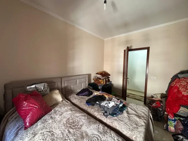 Tirane, shes apartament 2+1+Ballkon Kati 5, 92 m² 120.000 € (misto mame)