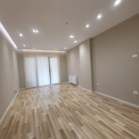 Tirane, shitet apartament 2+1+Ballkon Kati 5, 110 m² 286.000 € (Square 21)