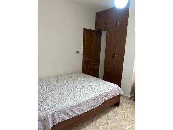 Tirane, jepet me qera apartament 1+1+Ballkon Kati 6, 65 m² 500 € (Zogu i Zi)