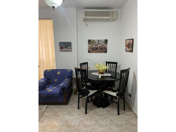 Tirane, jepet me qera apartament 1+1+Ballkon Kati 6, 65 m² 500 € (Zogu i Zi)