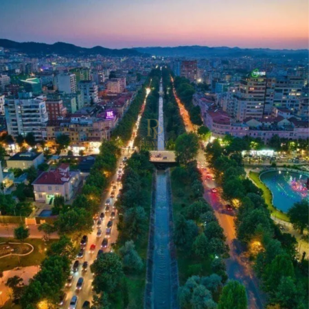 Tirane, Liste me oferta apartament 2+1+Aneks Kati 1, 90 m² (Bulevardi Gjergj Fishta)