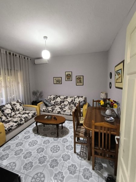 Shqiperi, jepet me qera apartament 1+1 Kati 1, 60 m² 420 € (Don Bosko)
