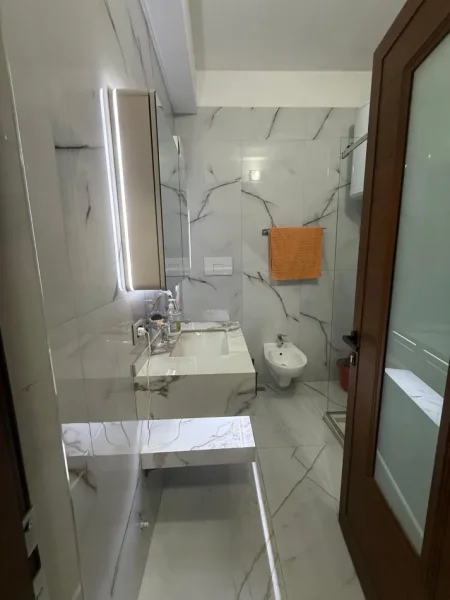 Tirane, shitet apartament 2+1 ,Kati 2, 125 m² 160.000 € (Fresk,Prane Anna Market)